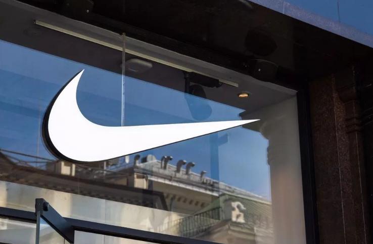 巨亏79亿美元的耐克还能翻身吗,耐克单季为什么亏了50亿