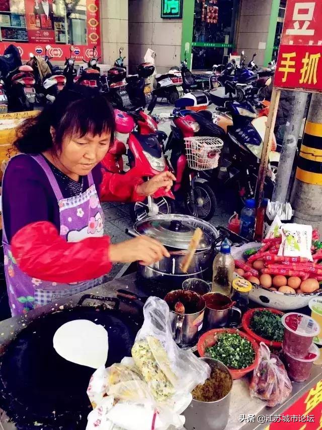 对于盐城鸡蛋饼的介绍,赤峰鸡蛋饼和盐城鸡蛋饼