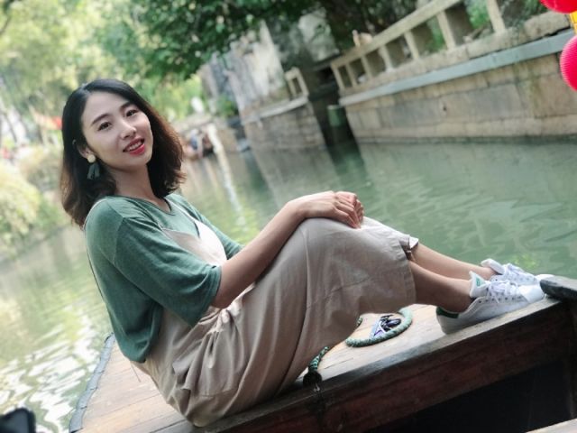 特警执勤妹妹高考考场,特警遇到武警妹妹