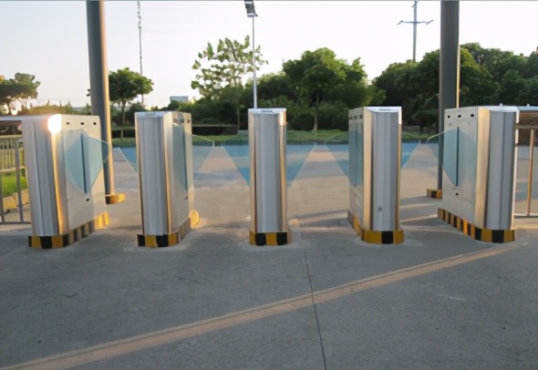 楼宇一卡通如何翻译,智慧楼宇系统费用