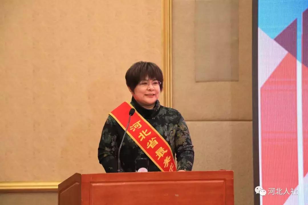 为中国农民工点赞向他们致敬,省政府表扬农民工