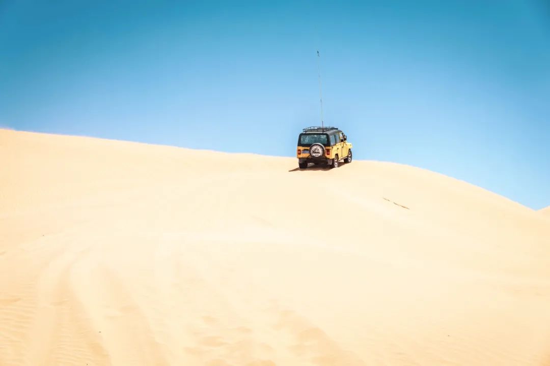 驾驶长安UNI-K从榆林启程一路北上鄂尔多斯观茫茫大漠