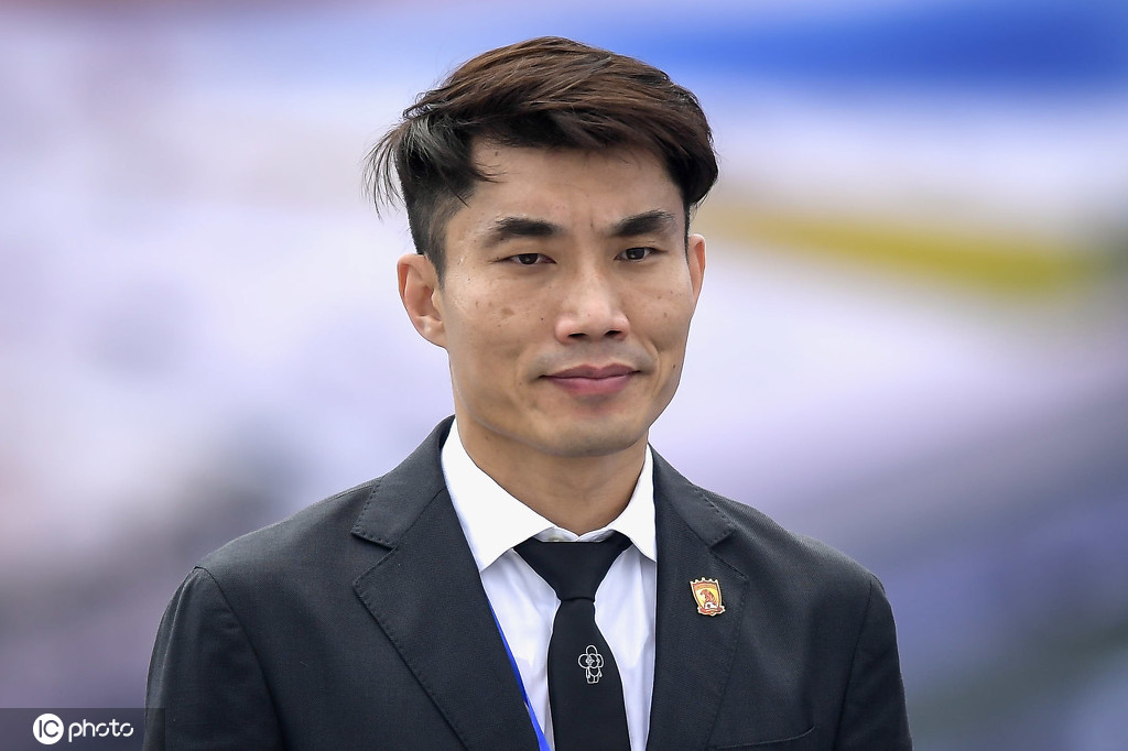 恒大正在建设的10万人体育场,恒大为啥要建新足球场