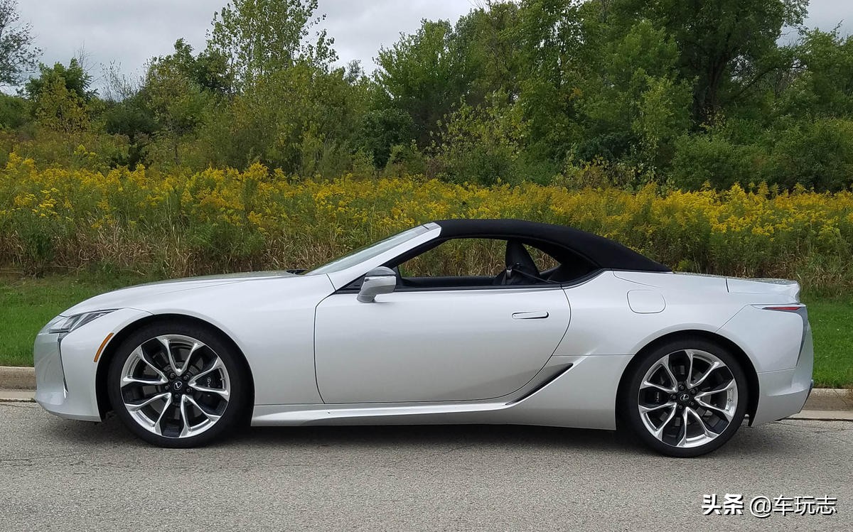 雷克萨斯lc500街拍,23款雷克萨斯lc500双门敞篷黑武士