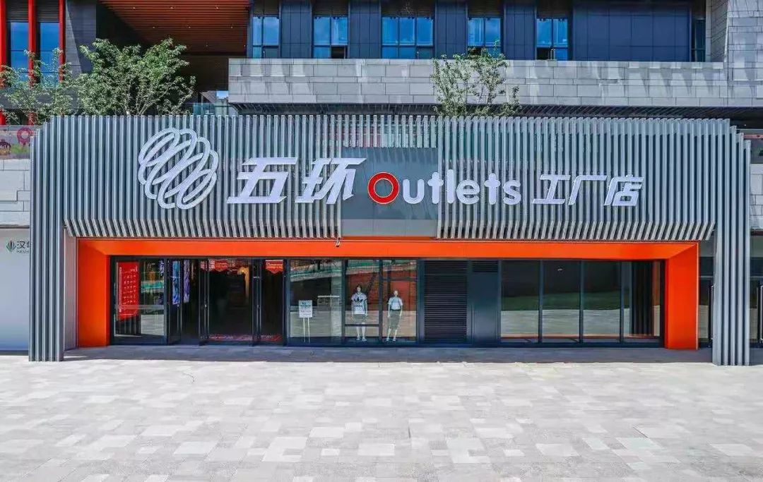 60块钱买回来的鞋,从哪里买阿迪耐克便宜正品