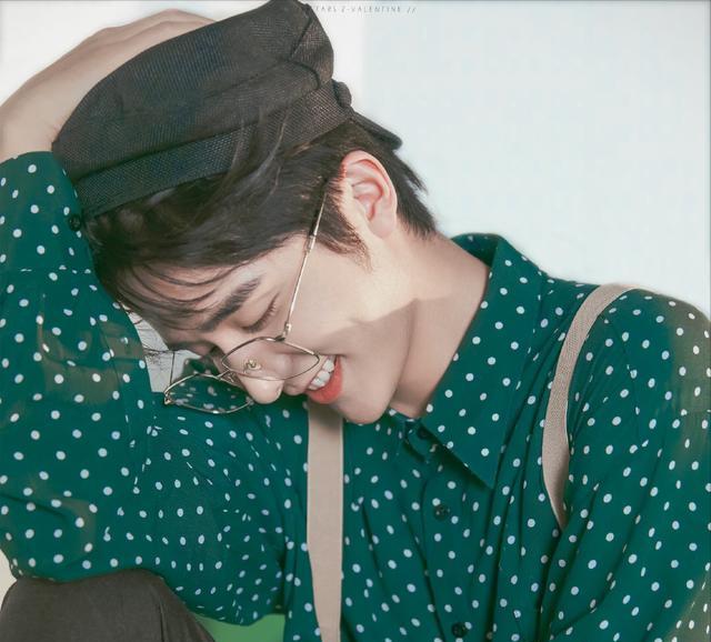 眼神清澈含情，声音温柔有磁性，湖北果然盛产国风*男美**