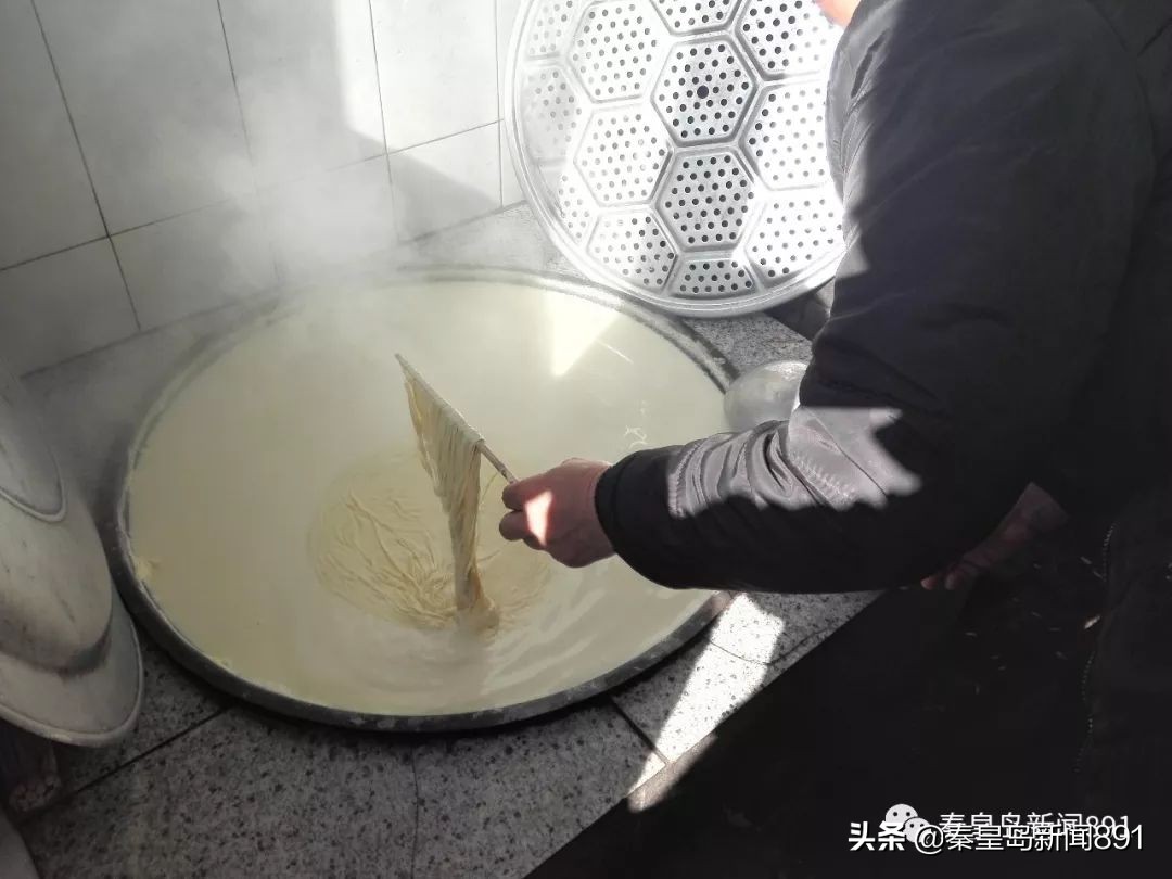 腊月二十五推磨做豆腐抖音片头,腊月二十五推磨做豆腐真人照片