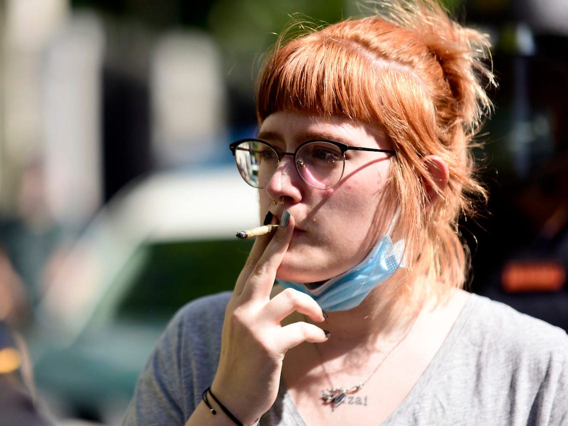 香烟的故事1906,香烟历史故事大全