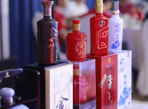 四川排名前十的浓香型白酒,四川最好喝的白酒是什么酒