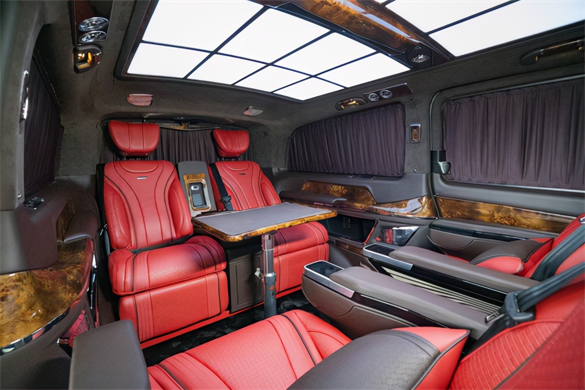 广州奔驰v260商务车七座四驱报价,奔驰v260l商务车4座报价多少钱