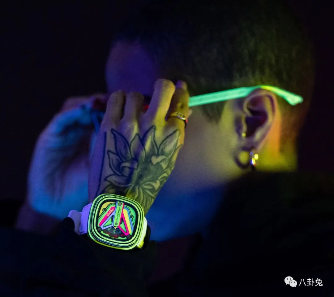 原装卡西欧手表如何辨别真伪,辨别一块手表的真伪竟然这么简单