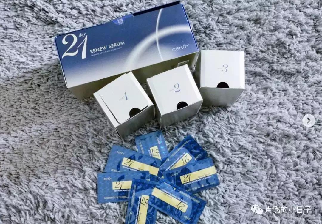 短期旅行必备化妆包是什么,出门手提袋便携女时尚化妆包