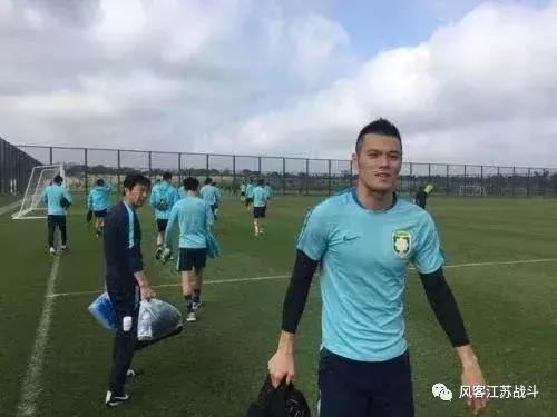 “跨界篮球”的守门员，努力成长，你是苏宁下一代门神！