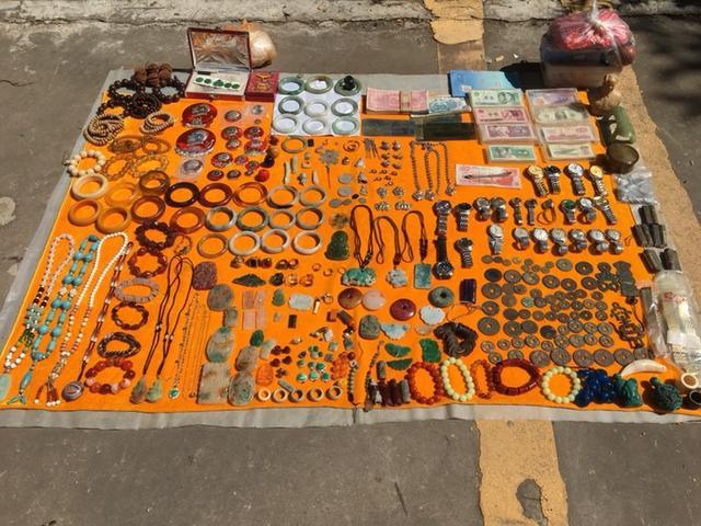 云南玉溪哪里有卖古玩,云南玉溪古玩地摊市场在哪里