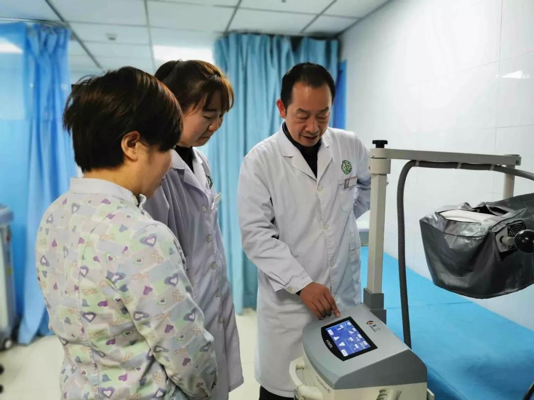 高鹏程：温文尔雅的皮肤科“杂”学家