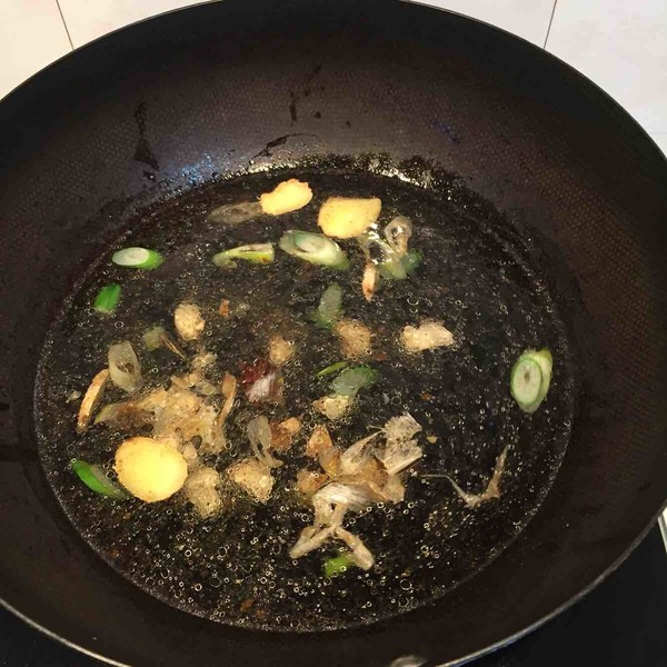 这样炖出来的鱼汤保证鲜美肉嫩,鱼汤怎么炖才能让汤好喝鱼好吃