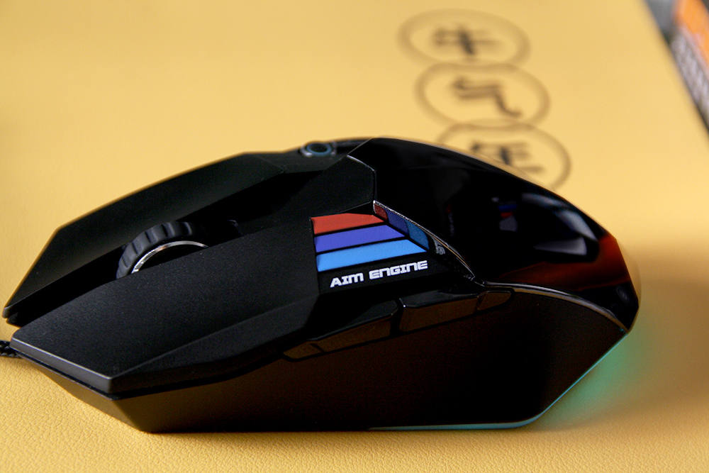 助我走上WCG冠军之路的王者利器-达尔优高阶游戏鼠标A970