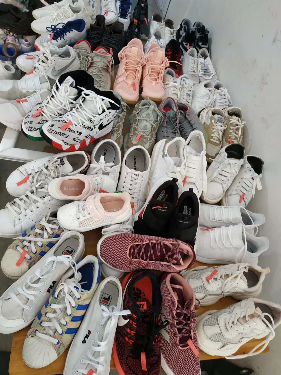 开一家洗鞋店成功案例,大学生开洗鞋店2个月赚8万