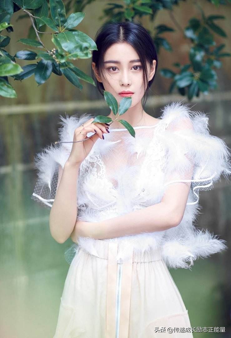 张馨予足球宝贝时最火写真,张馨予中国队足球宝贝