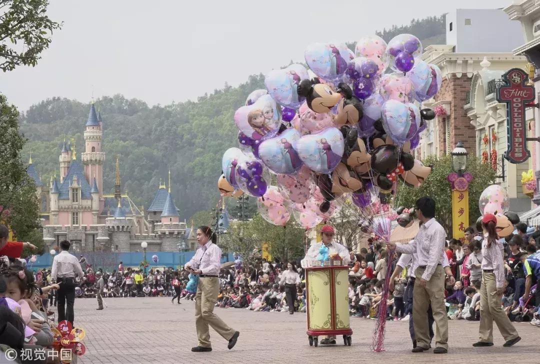 上海和香港迪士尼的区别,上海迪士尼大还是香港迪士尼大