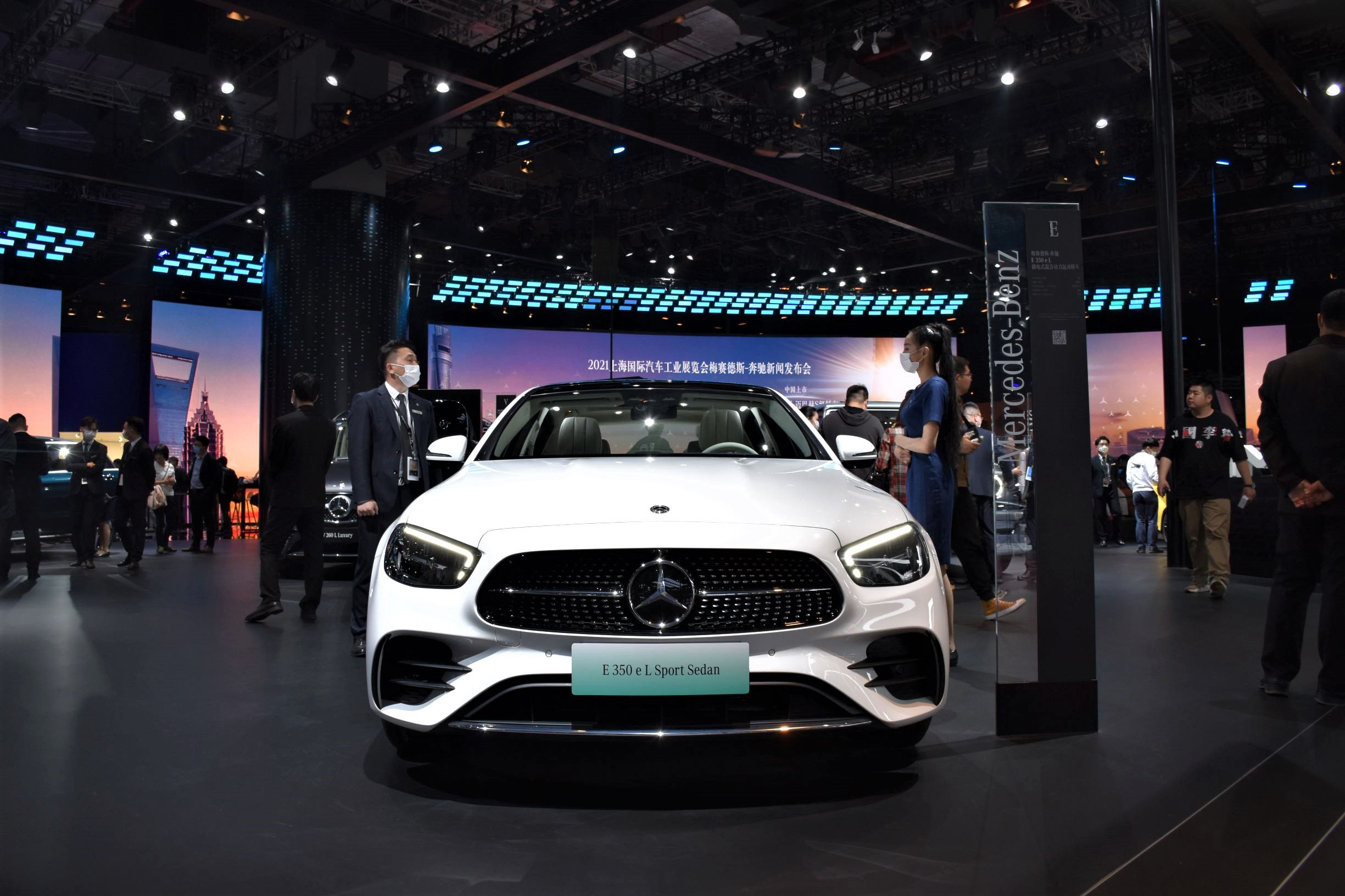 静态体验奔驰e,静态感受奔驰e300l2022款