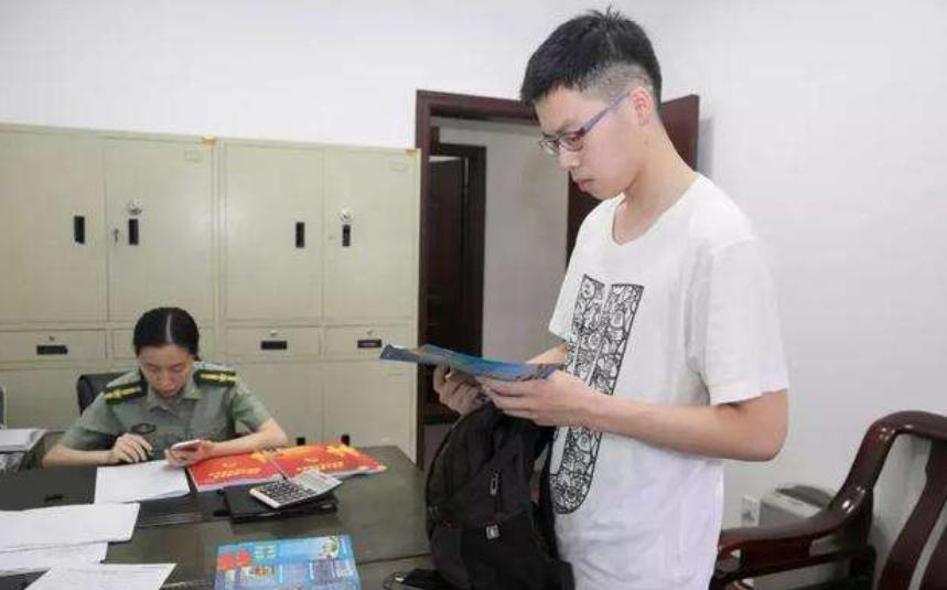 北京一所二本大学被称“官校”,分数线堪比一本,毕业易成公务员