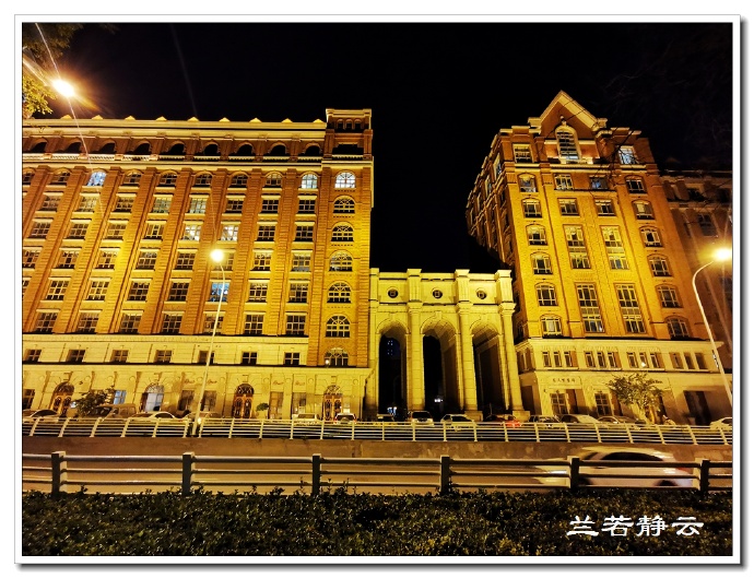 夜幕下的天津海河,美爆了