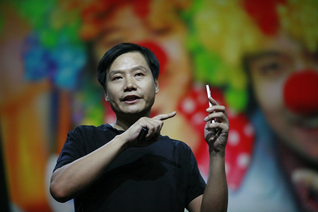 雷军如何评价小米和华为的差距,雷军回应小米100个问题