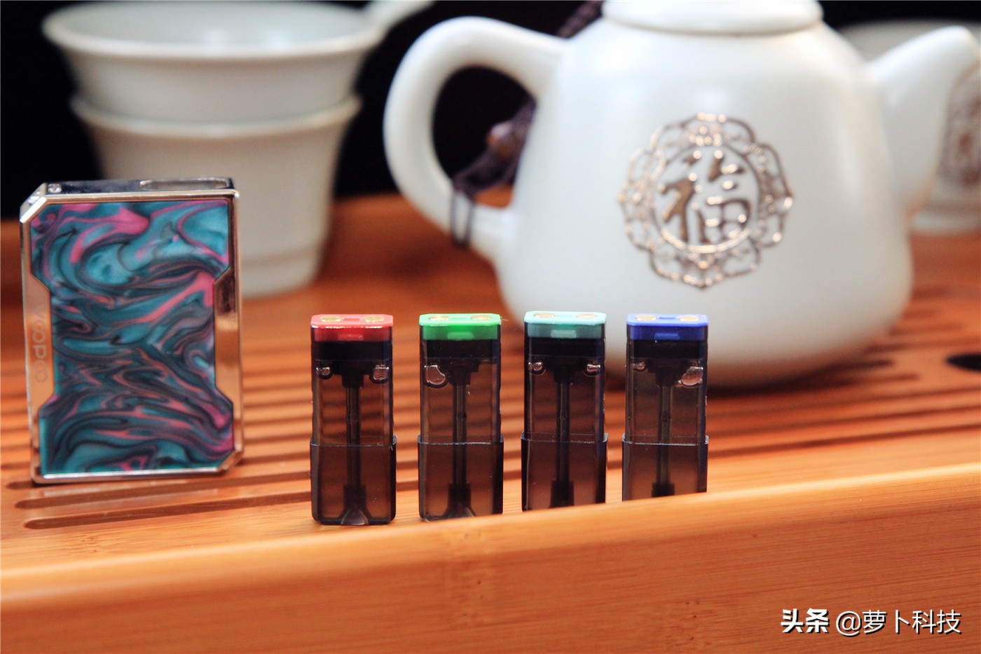 VOOPOODRAGNANO使用体验：750mAh多款水果味，机身真帅