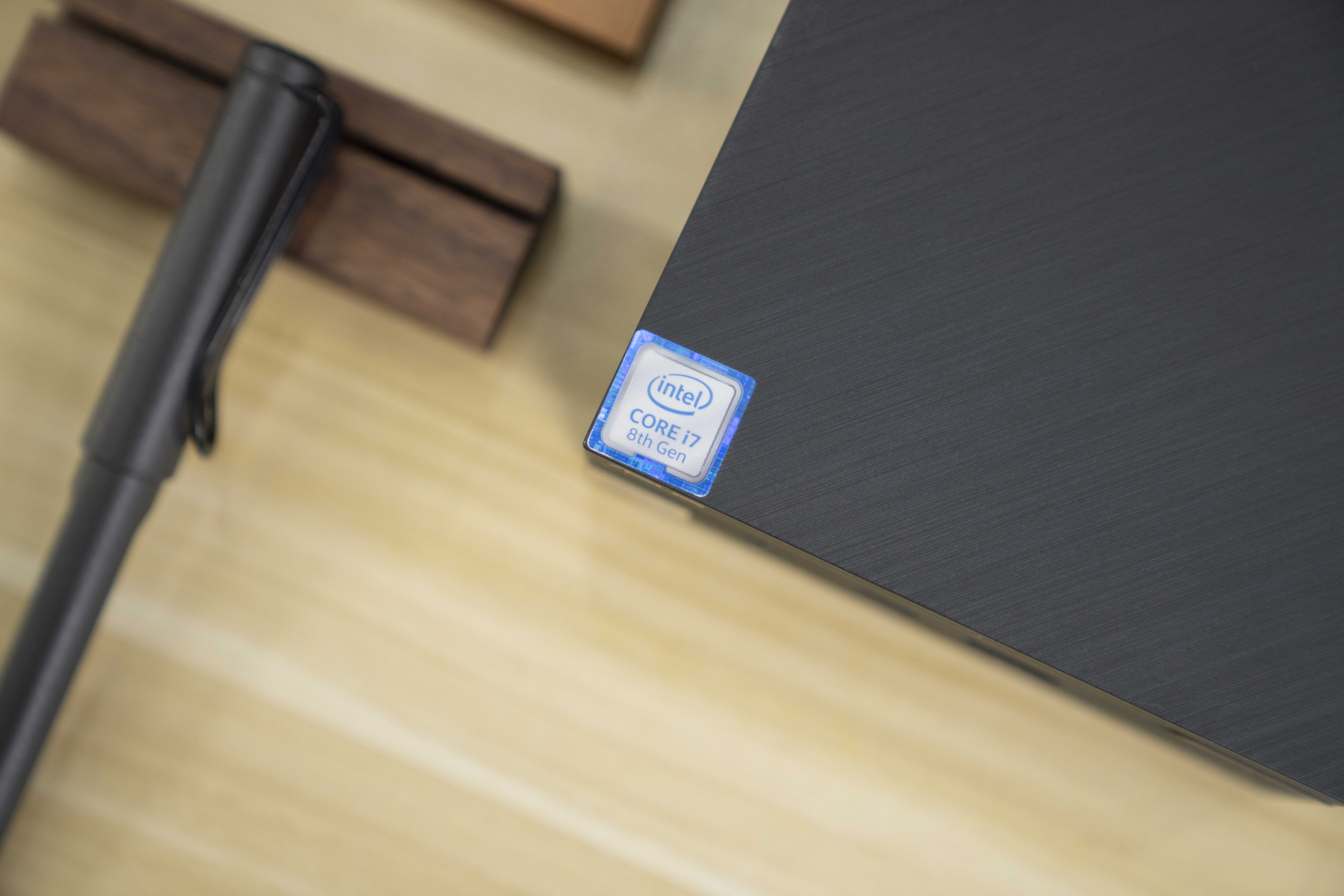 告别凌乱桌面提升办公效率：华硕ProMiniPCPN61