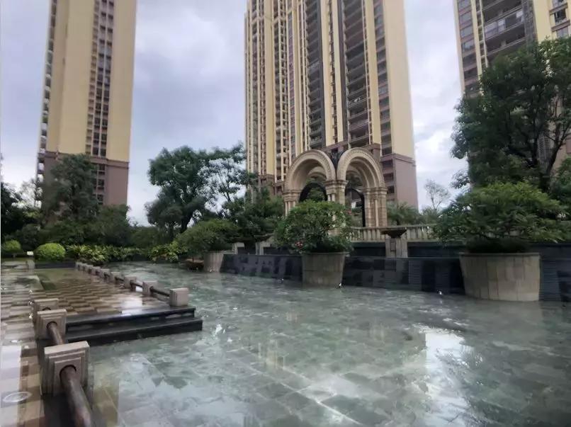 天悦4房出租,龙湾璟苑2房2厅精装拎包入住