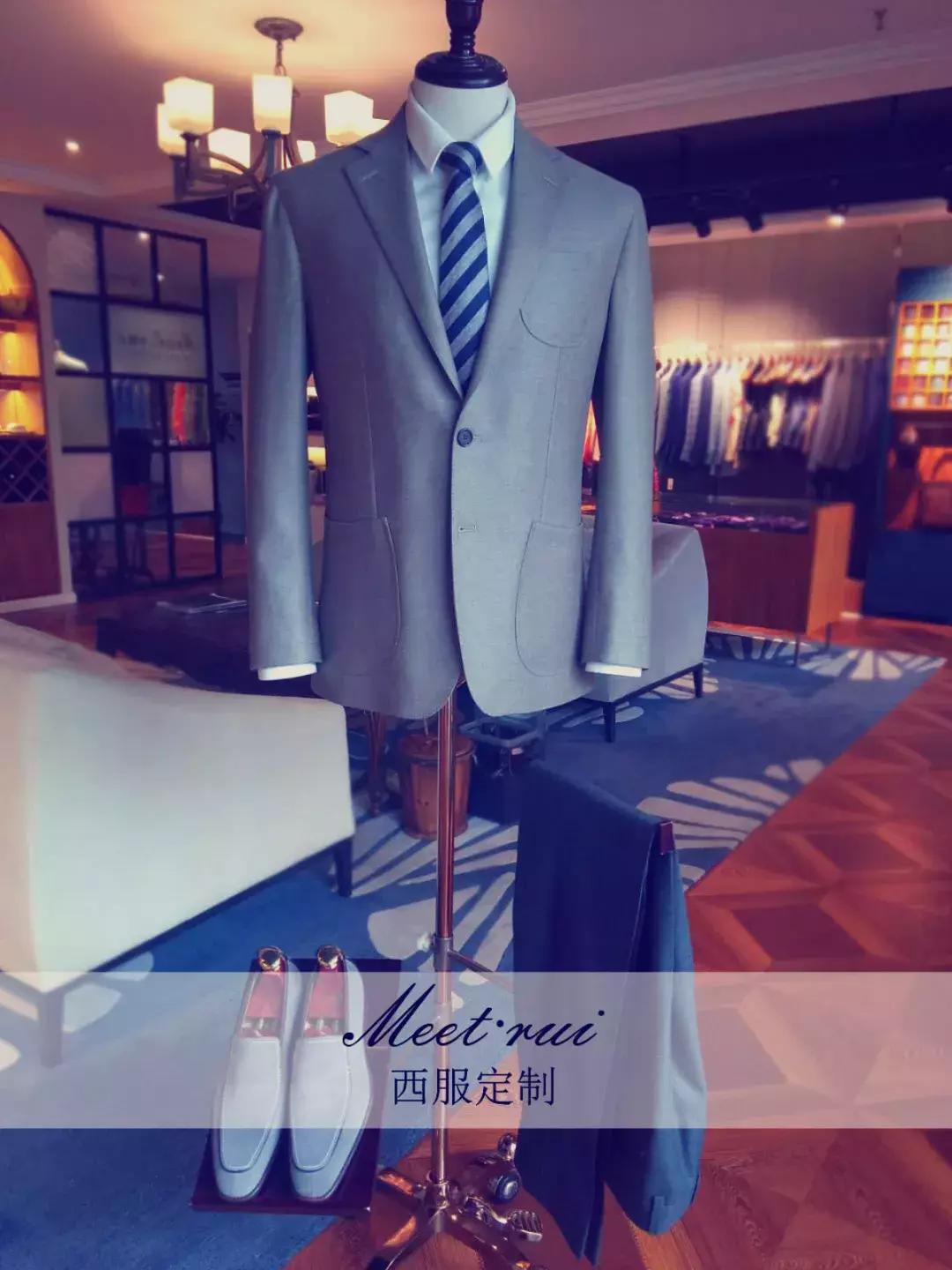 那不勒斯西服怎么才算合适,那不勒斯西装怎么定制