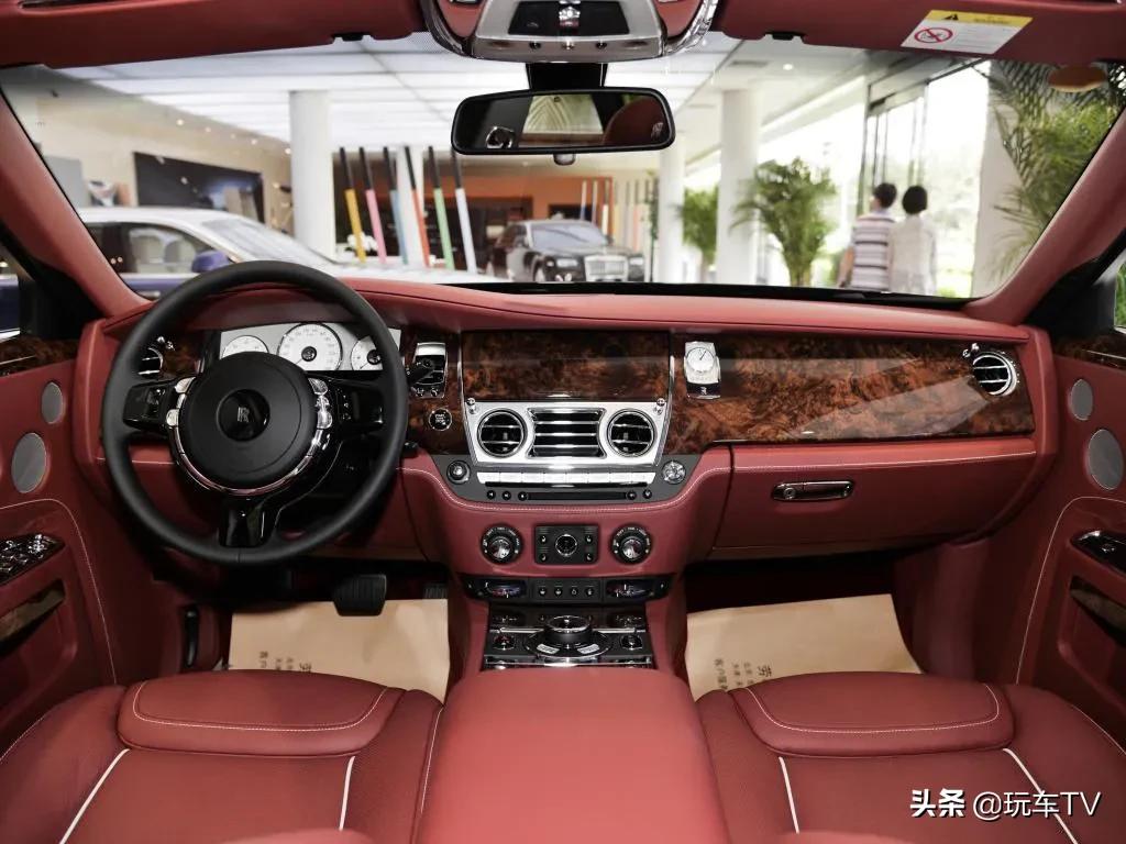 科技爆棚和极致简约奔驰和劳斯莱斯在想啥？