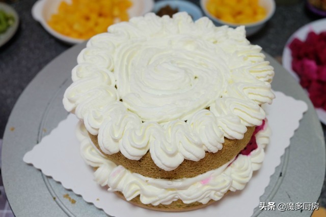 超级简单的奶油蛋糕做法无烤箱,戚风奶油蛋糕的制作全过程