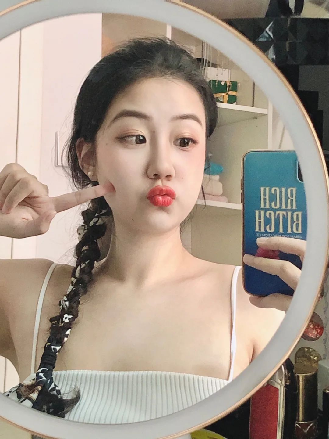 编发这样扎超美腻而且很显年轻哦,随意扎出时尚又好看的编发