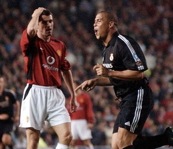 外星人罗纳尔多2002,世界足坛传奇巨星外星人罗纳尔多