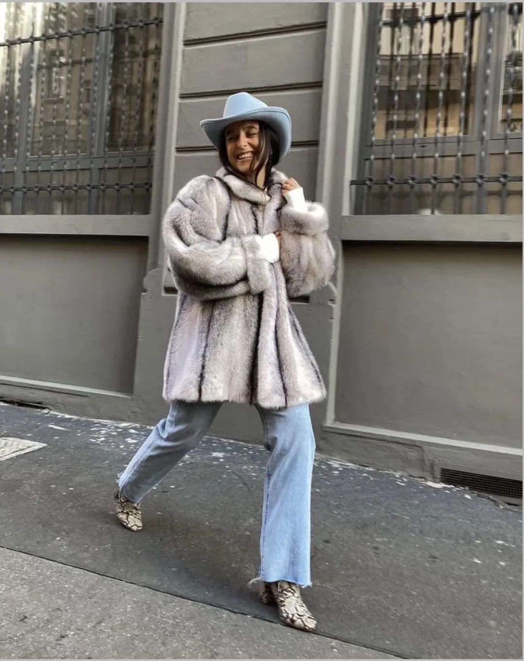 圆脸女孩帽子,小圆脸适合戴什么帽子