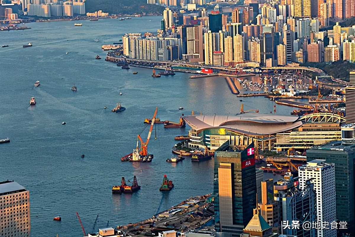 世界三大天然良港中位于中国的是,世界上三大天然良港地形全貌