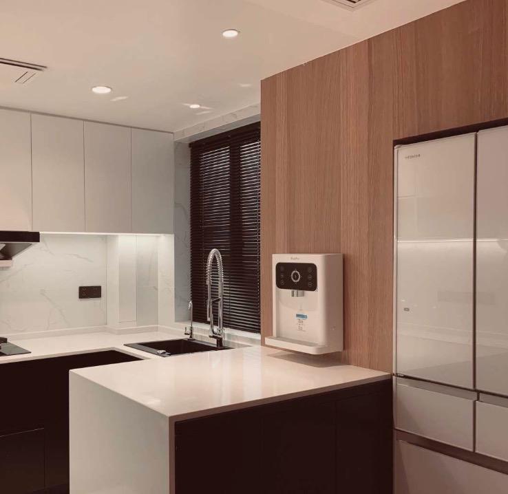 原木色极简家,黑白原木极简风格