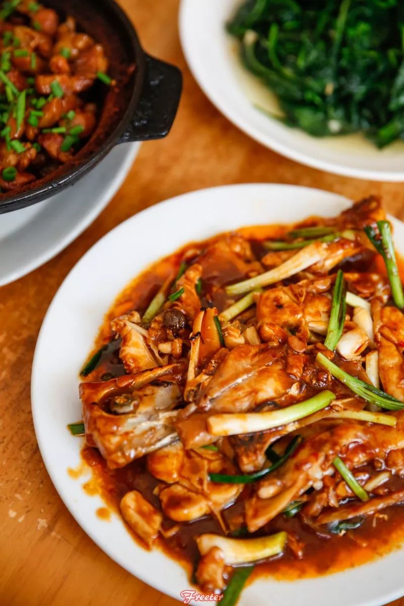 我们跟着本地人吃完这十家店，做了一份最靠谱的三亚美食线路