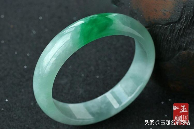 老坑种翡翠价格多少,新坑翡翠与老坑翡翠价格差别多少