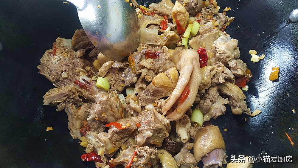 香辣魔芋烧鸭最正宗的做法,家常魔芋烧鸭超级下饭