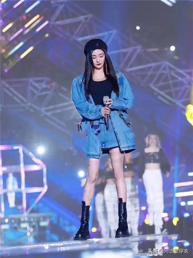 矮个子必备鞋最新款长筒靴,冬天穿上小黑靴的你时髦又显高