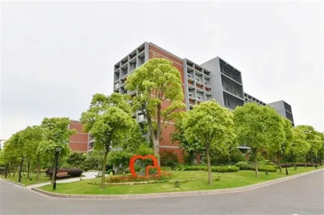 上海小学排名前十名的学校有哪些,上海22所中小学入选