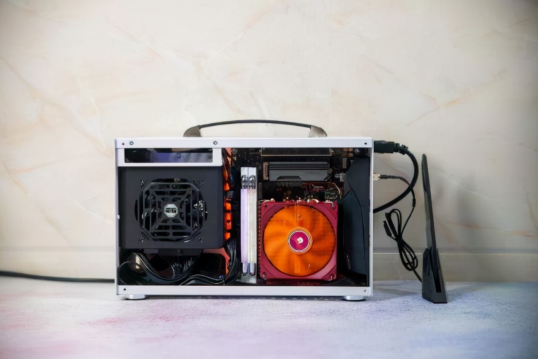 技嘉b550iaoruspro主板电池在哪,技嘉的b550iaorusproax