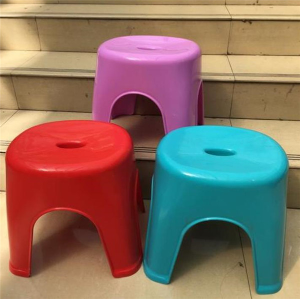 塑料凳子中间的洞图解,塑料凳子的小圆洞