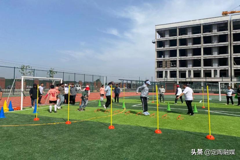 五人制足球教练员公益培训有证吗,菏泽足球裁判员