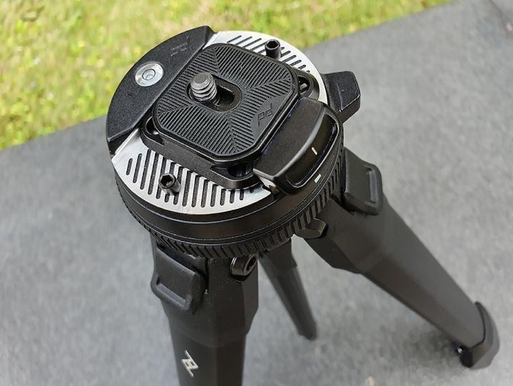 旅行三脚架推荐便携,三脚架拍摄支架户外方便携带测评