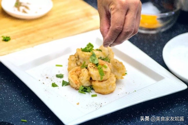 湖南椒盐虾仁最正宗的做法,空气炸锅做椒盐虾仁最好吃的做法
