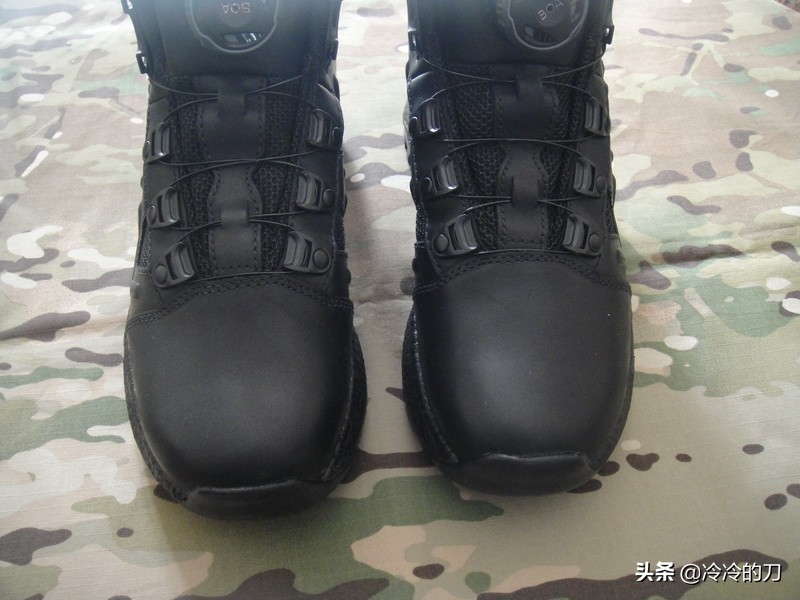 军靴有多舒服,军靴多厚硬不硬